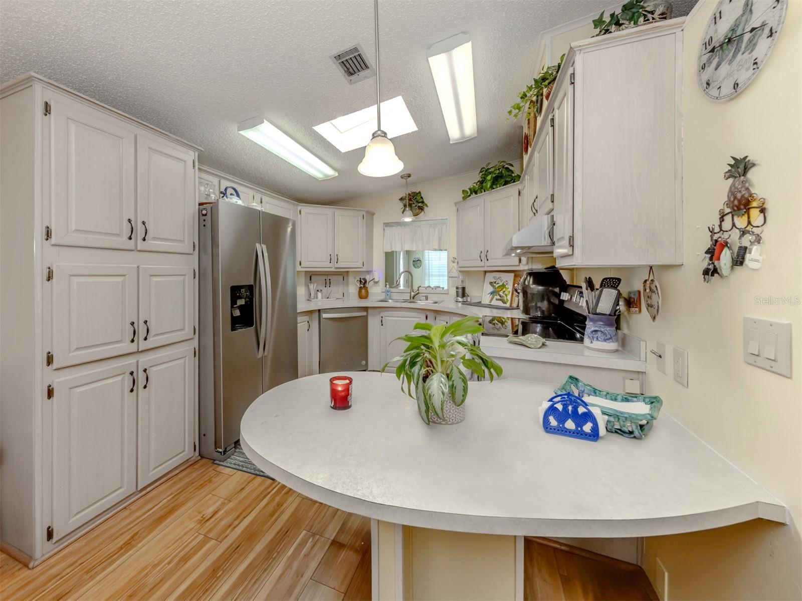 Image 15 of 64 For 452 Sharks Point