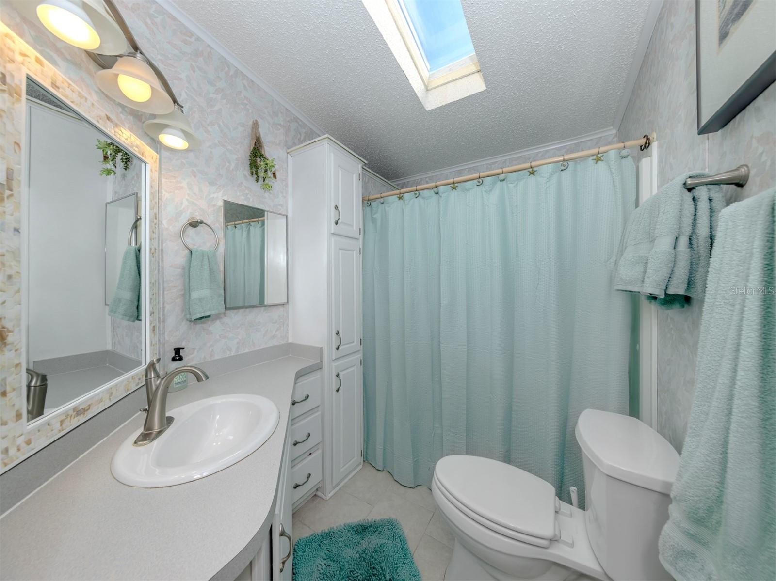 Image 27 of 64 For 452 Sharks Point