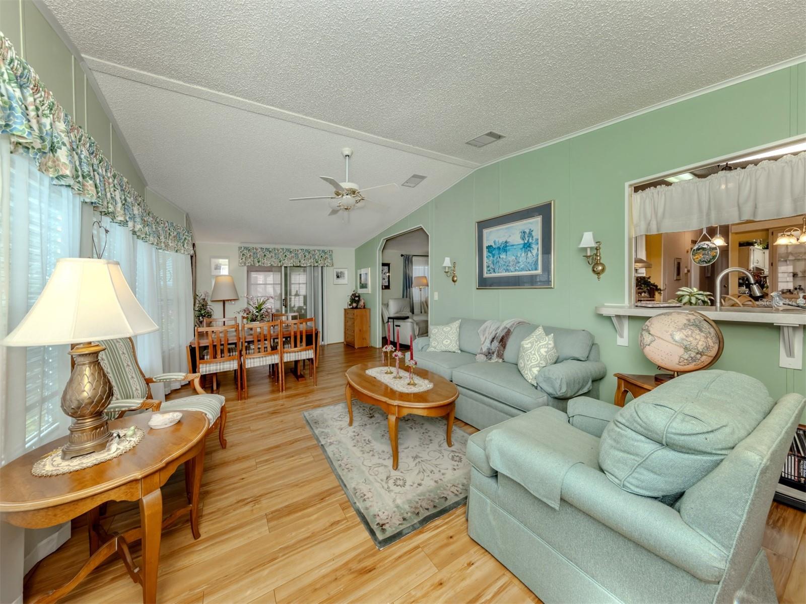 Image 9 of 64 For 452 Sharks Point