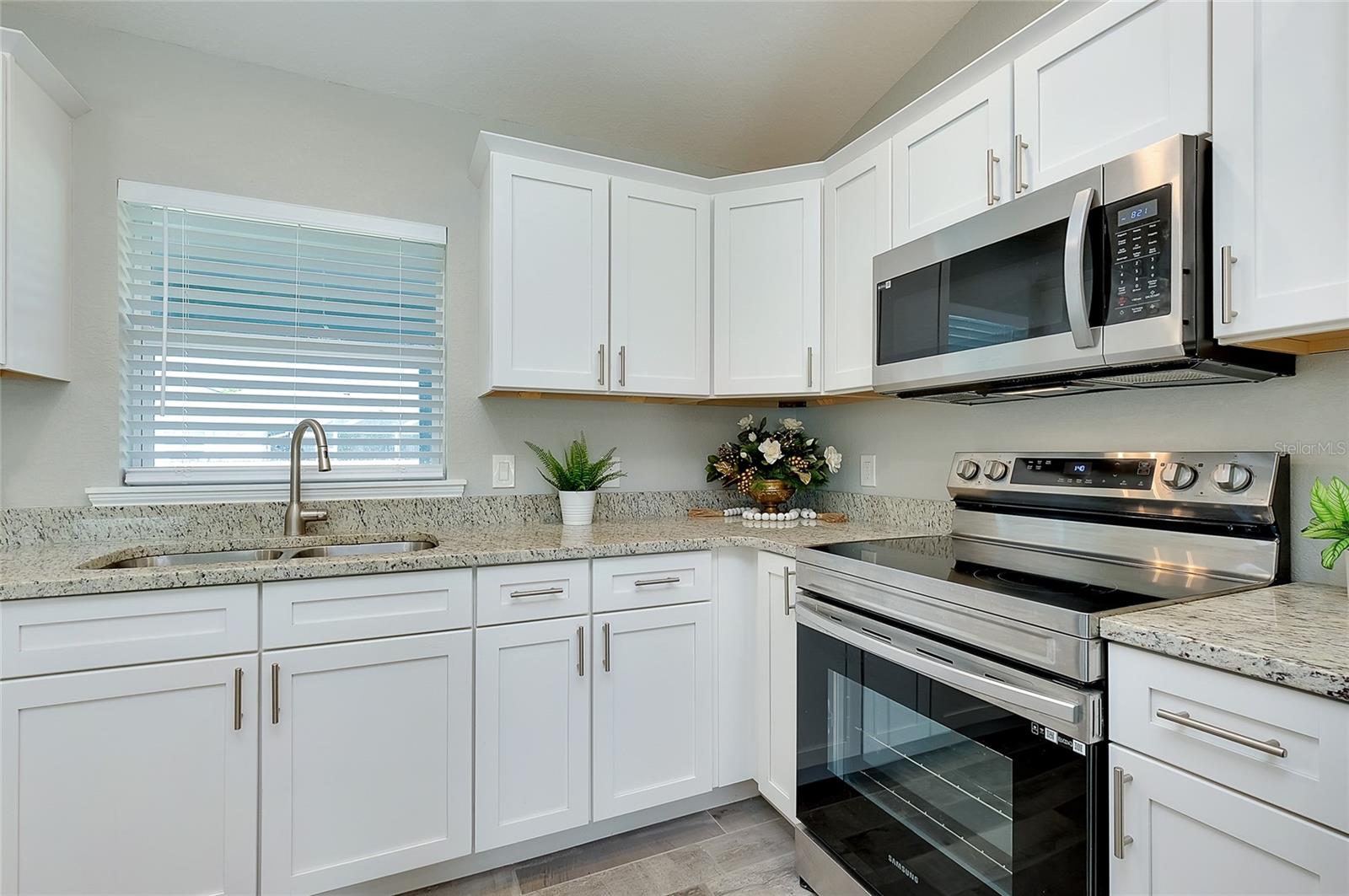 Image 20 of 62 For 10308 Sandrift Avenue