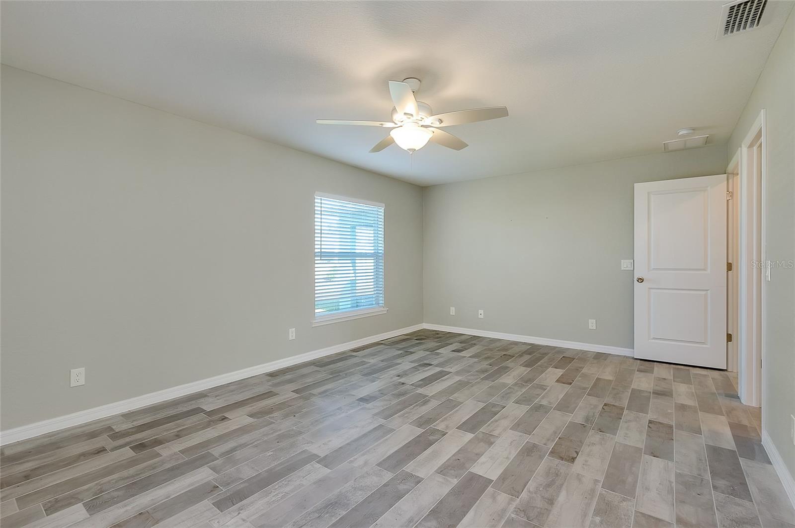 Image 46 of 62 For 10308 Sandrift Avenue