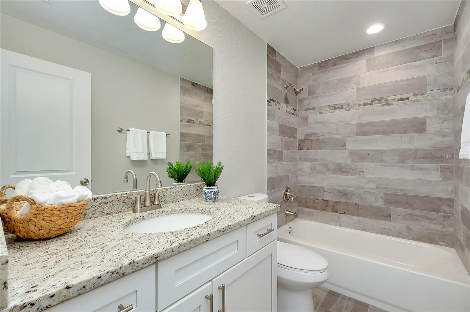 Image 47 of 62 For 10308 Sandrift Avenue