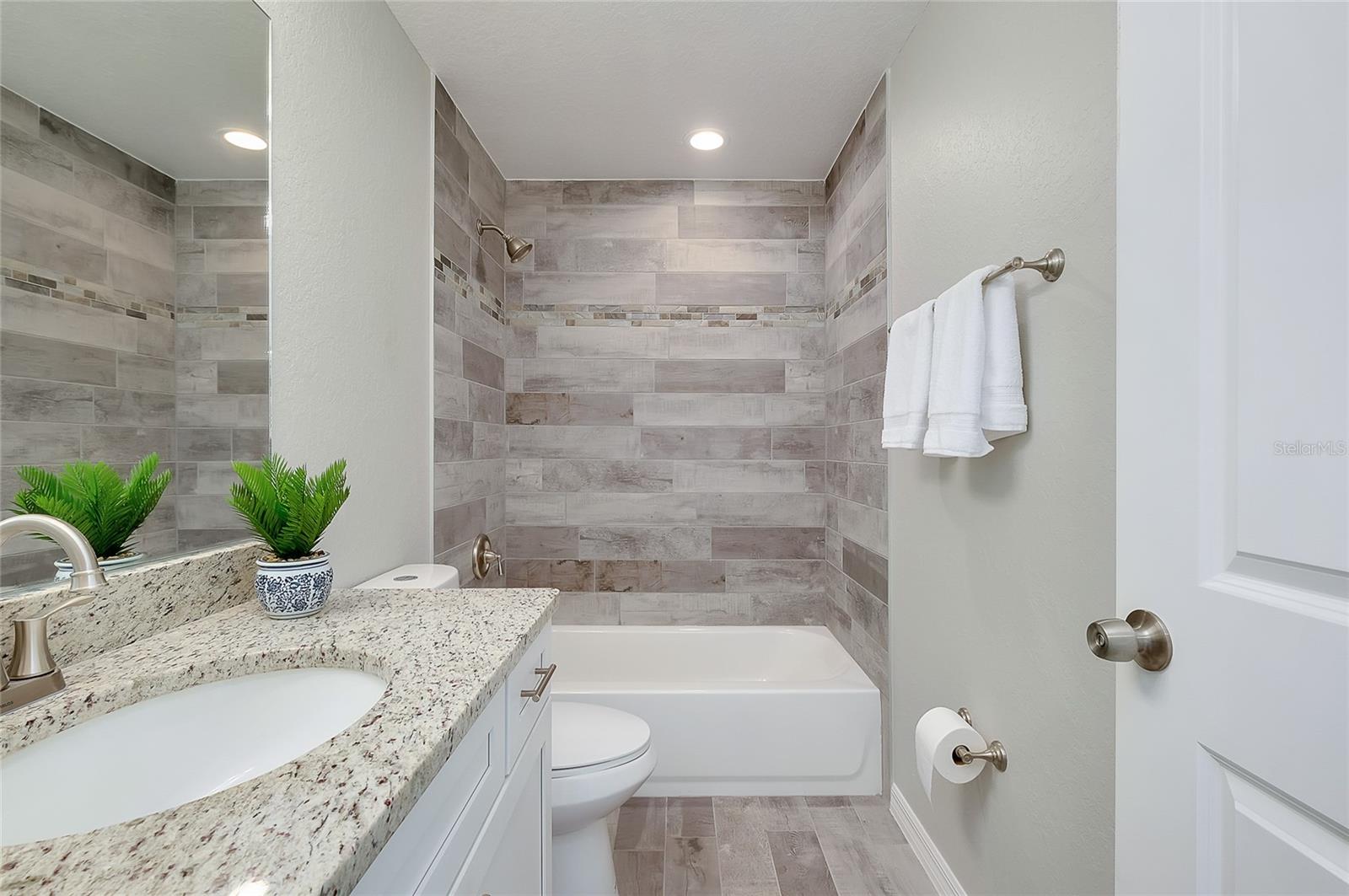 Image 48 of 62 For 10308 Sandrift Avenue