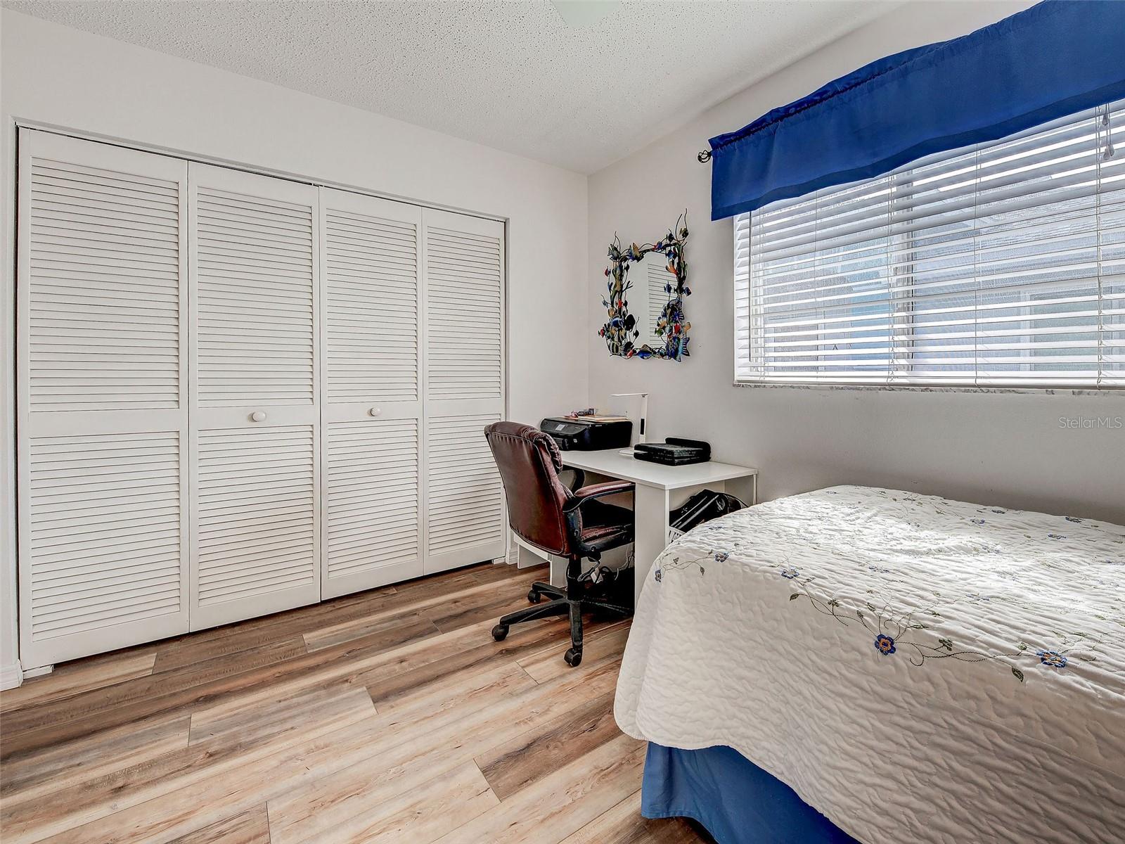 Image 19 of 36 For 6527 Hamlet Drive 26b