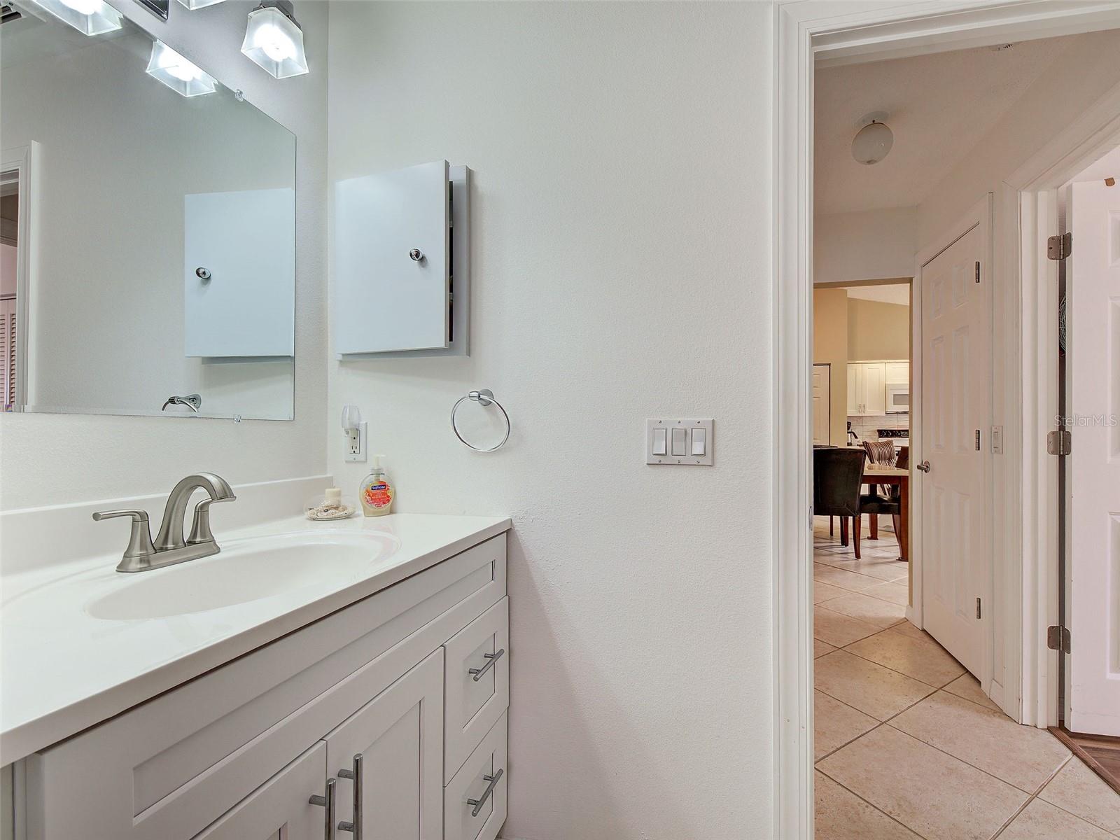 Image 21 of 36 For 6527 Hamlet Drive 26b