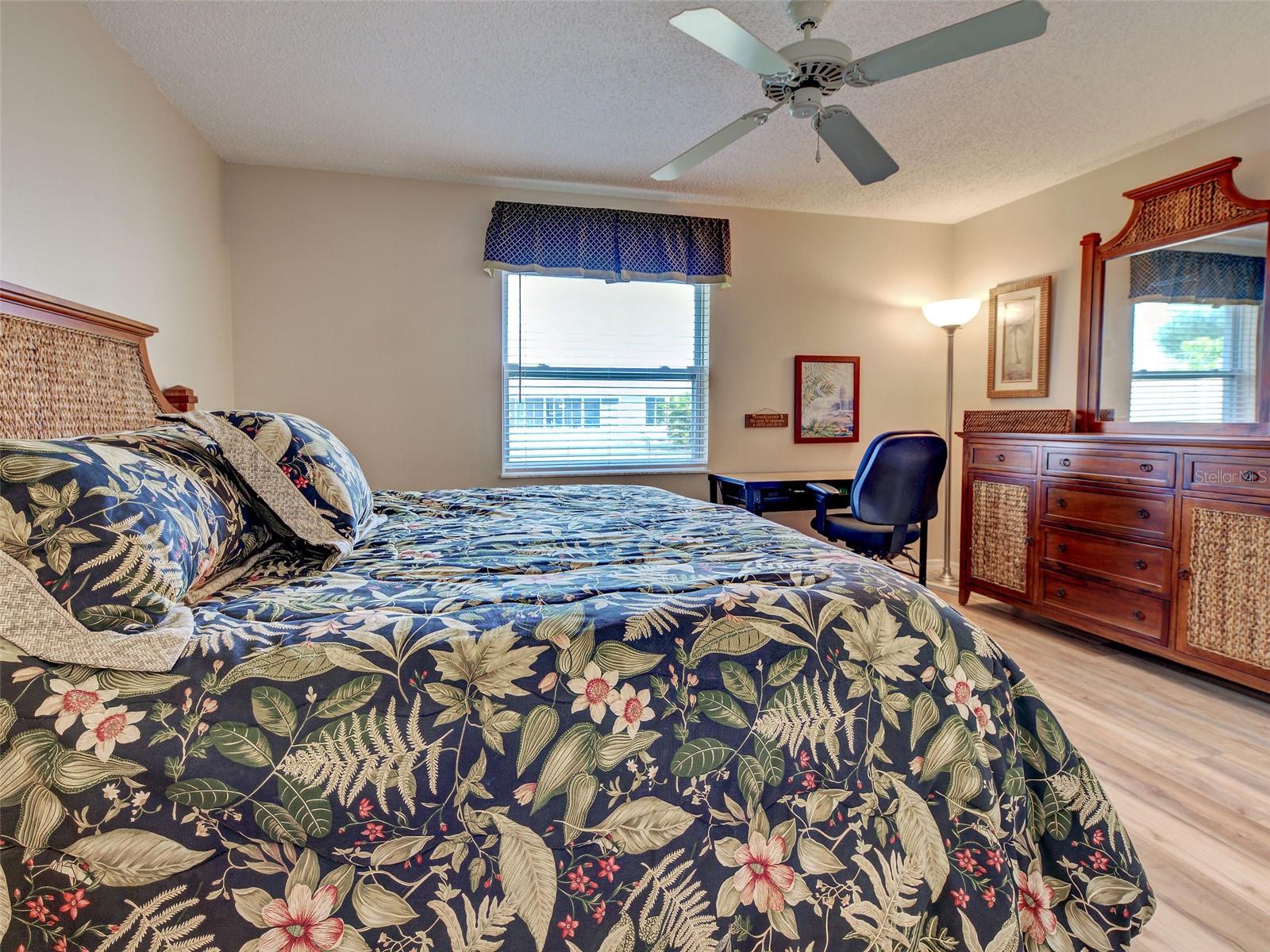 Image 22 of 36 For 6527 Hamlet Drive 26b