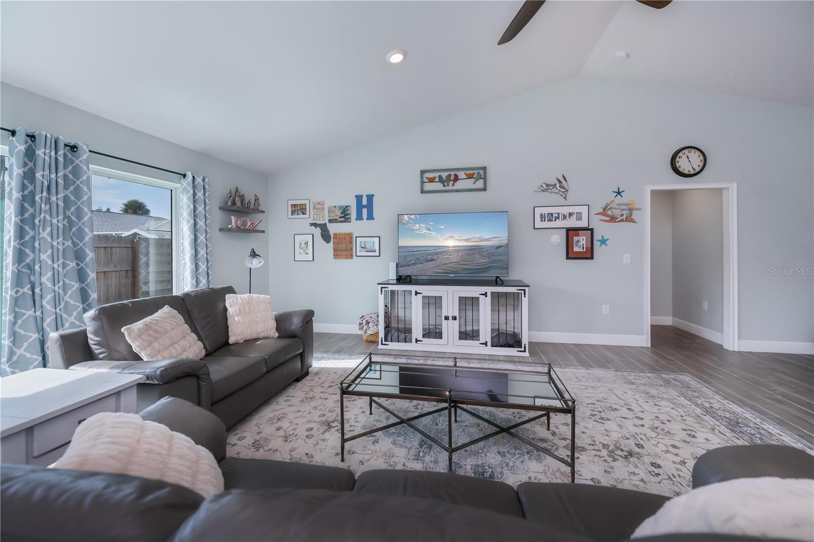 Image 10 of 58 For 601 Citrus Road