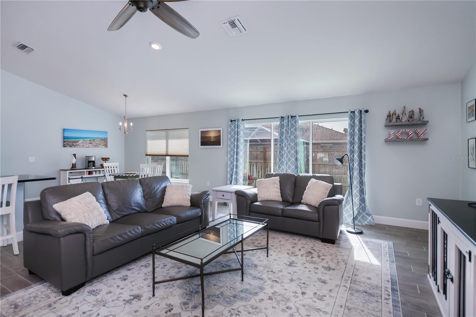 Image 8 of 58 For 601 Citrus Road