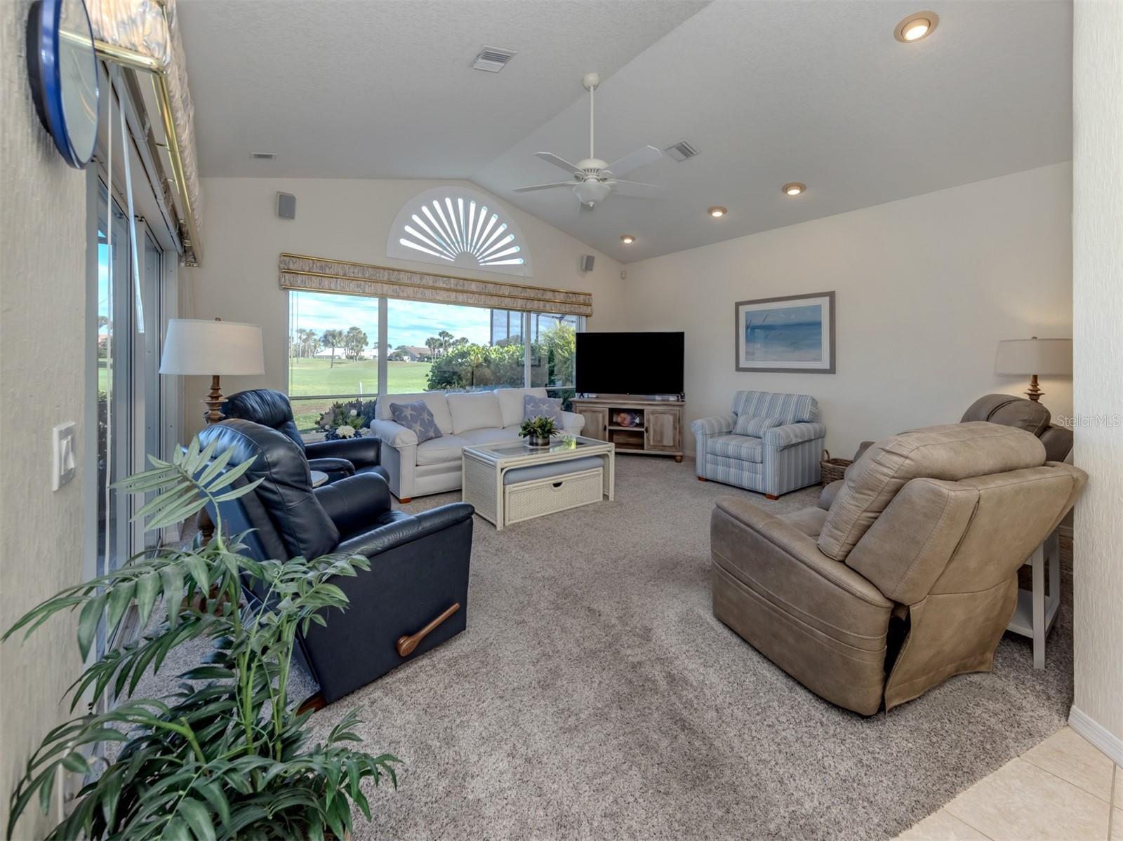 Image 14 of 58 For 1684 Valley Drive