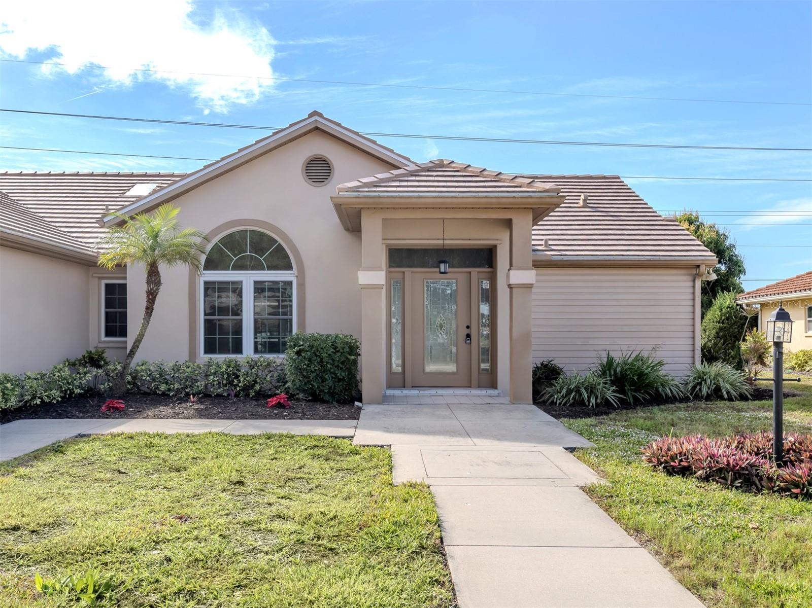 Image 3 of 49 For 1041 Truman Street