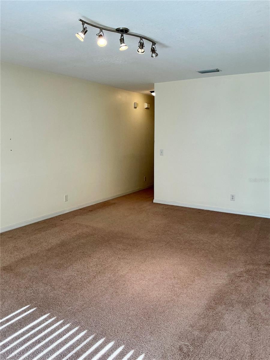 Image 15 of 41 For 216 Coquina Bay Dr Drive