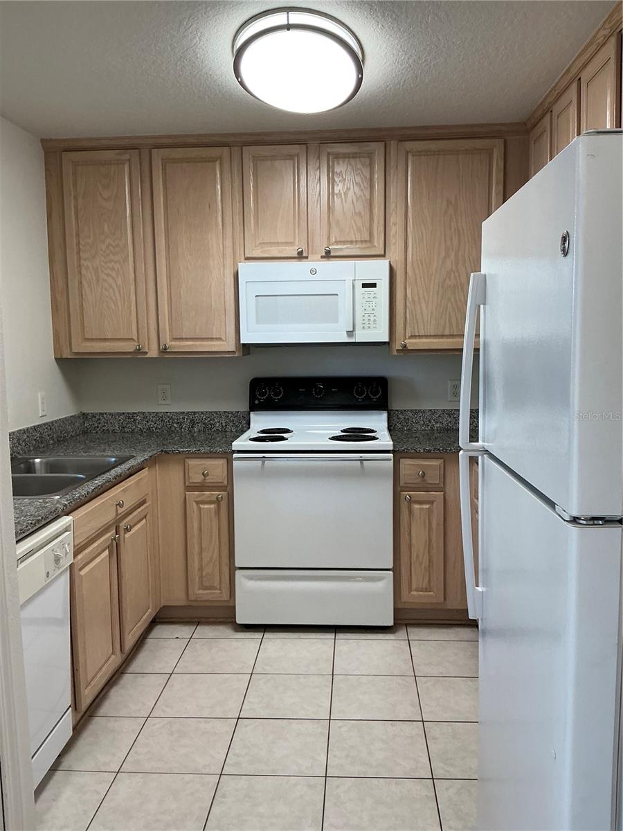 Image 6 of 41 For 216 Coquina Bay Dr Drive