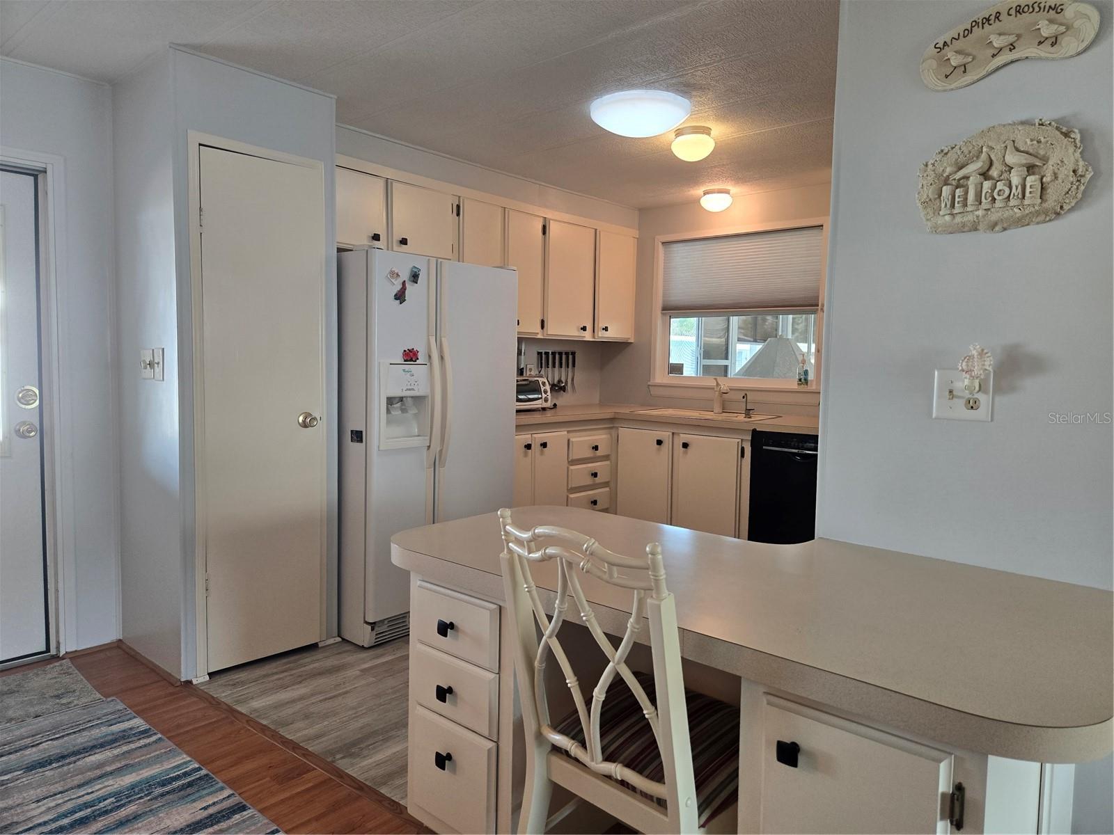 Image 13 of 37 For 500 Longwood Drive