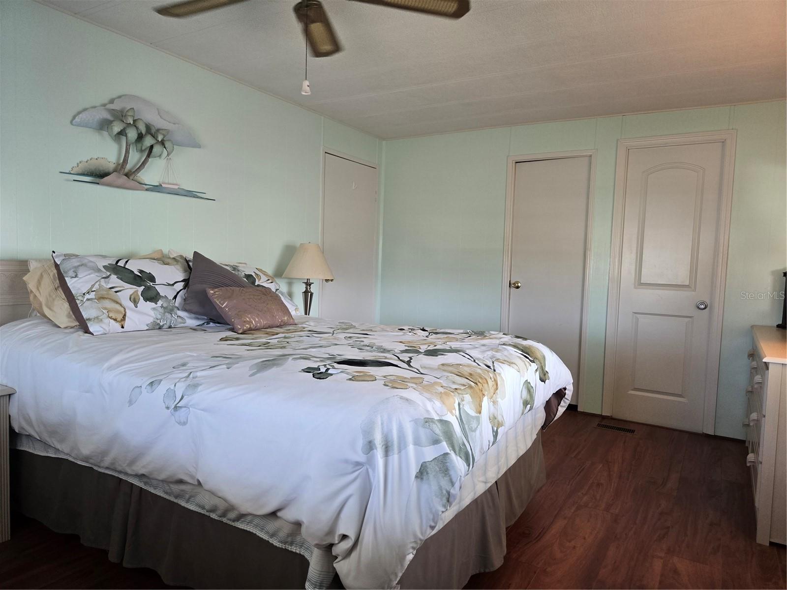 Image 21 of 37 For 500 Longwood Drive