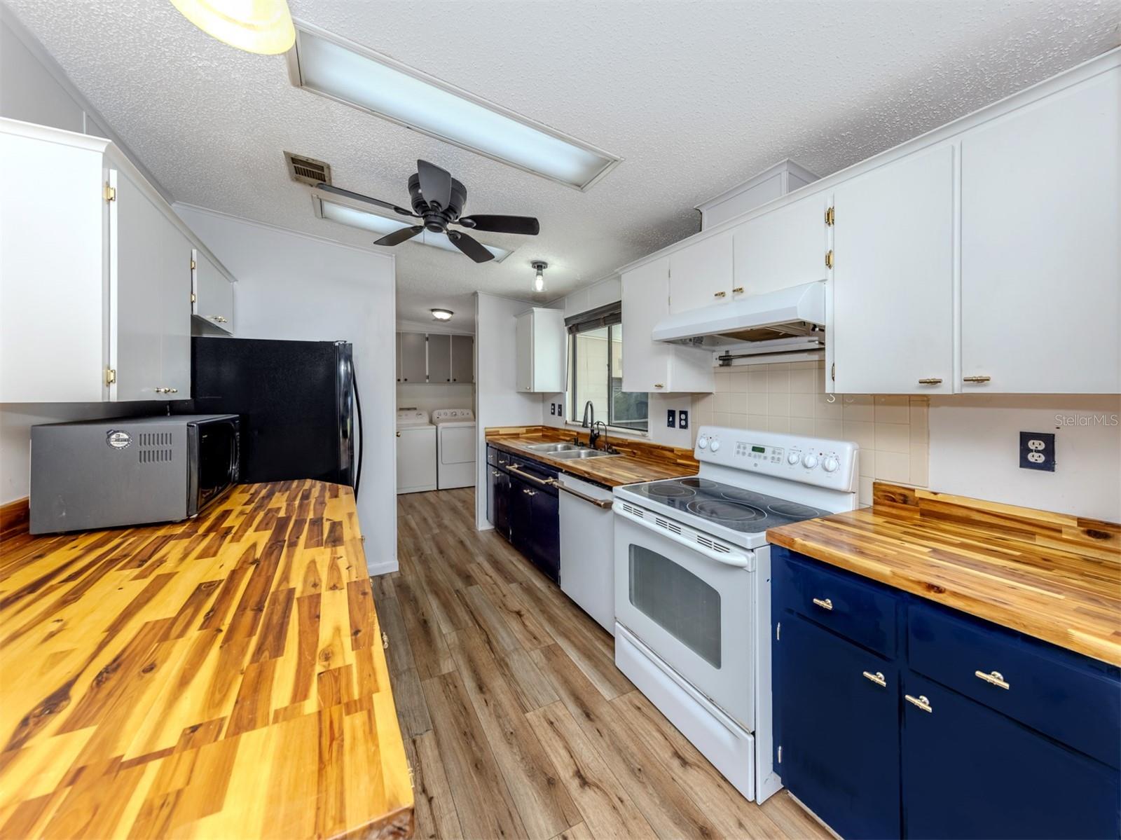 Image 10 of 64 For 397 Catamaran Court