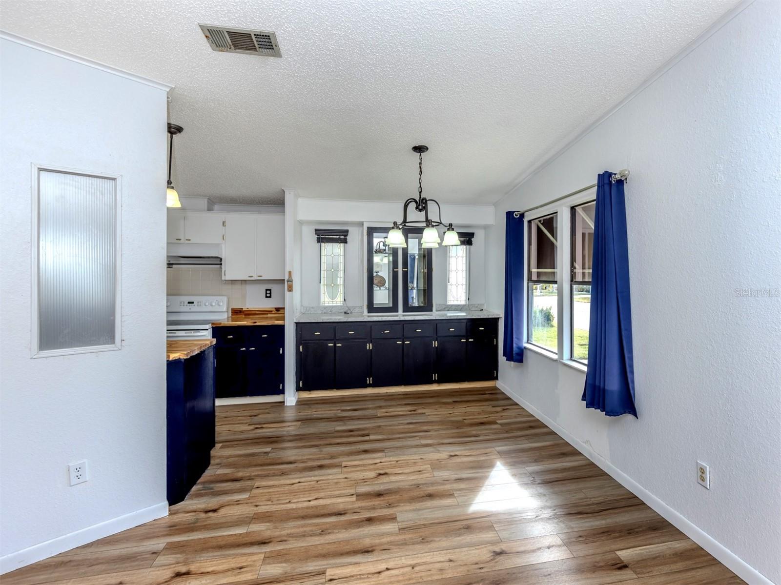 Image 14 of 64 For 397 Catamaran Court