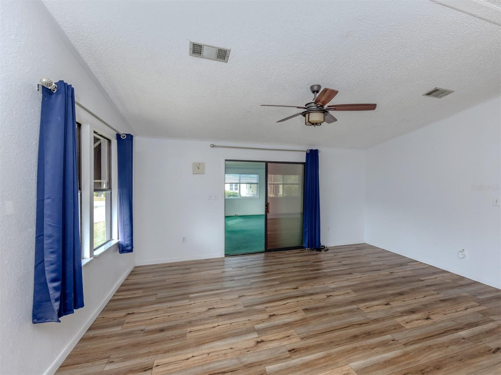 Image 17 of 64 For 397 Catamaran Court