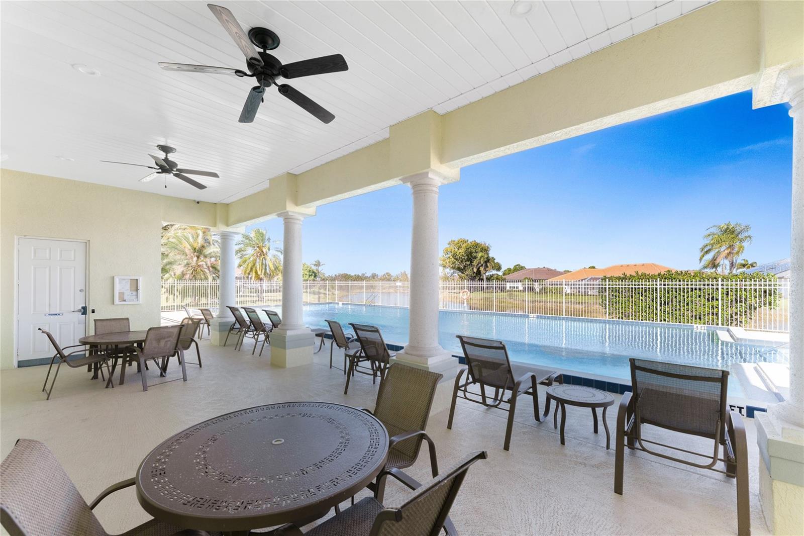 Image 36 of 40 For 537 Lake Of The Woods Drive