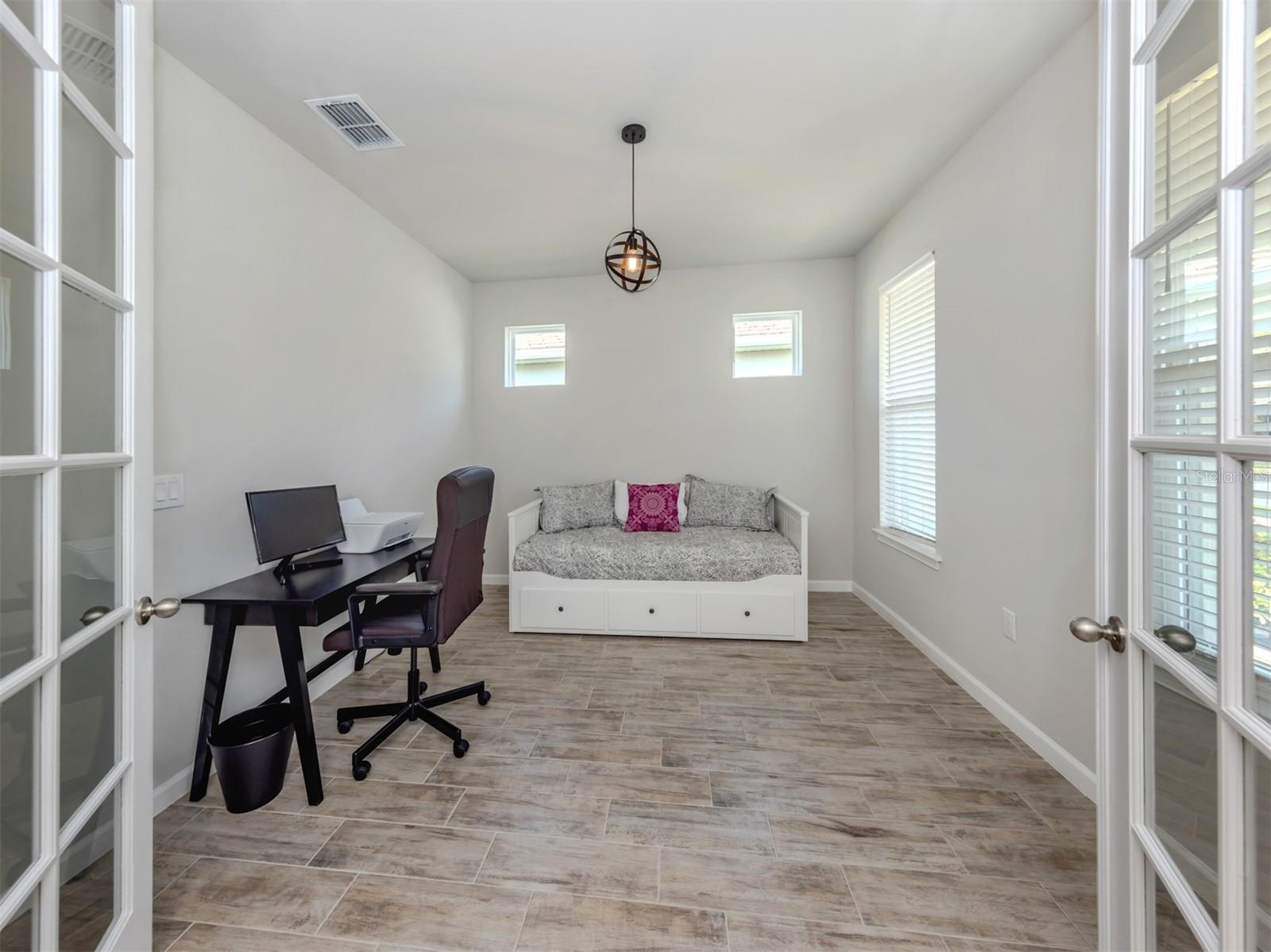 Image 13 of 50 For 20285 Symphony Place