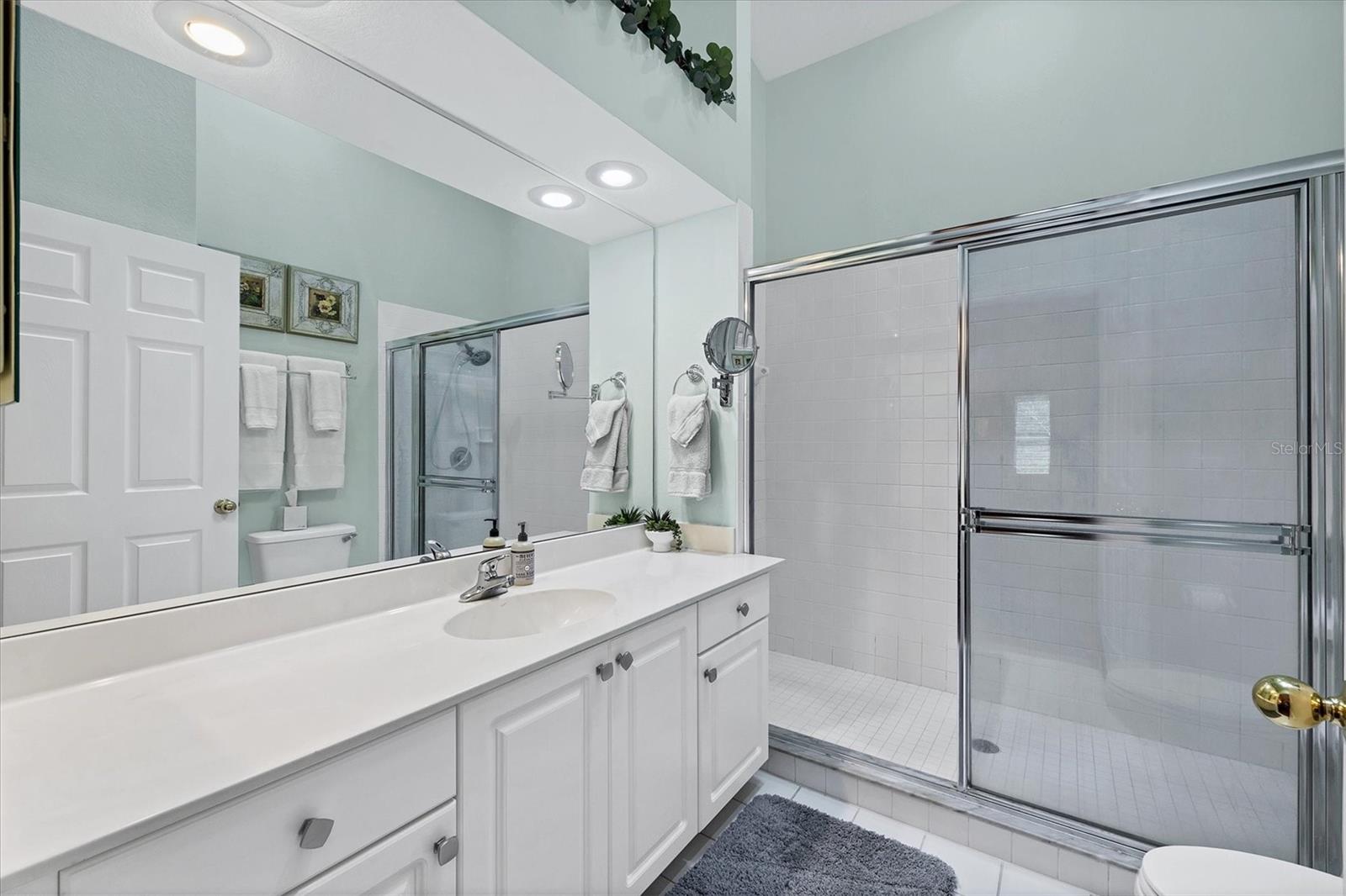 Image 18 of 27 For 7266 Eleanor Circle 202