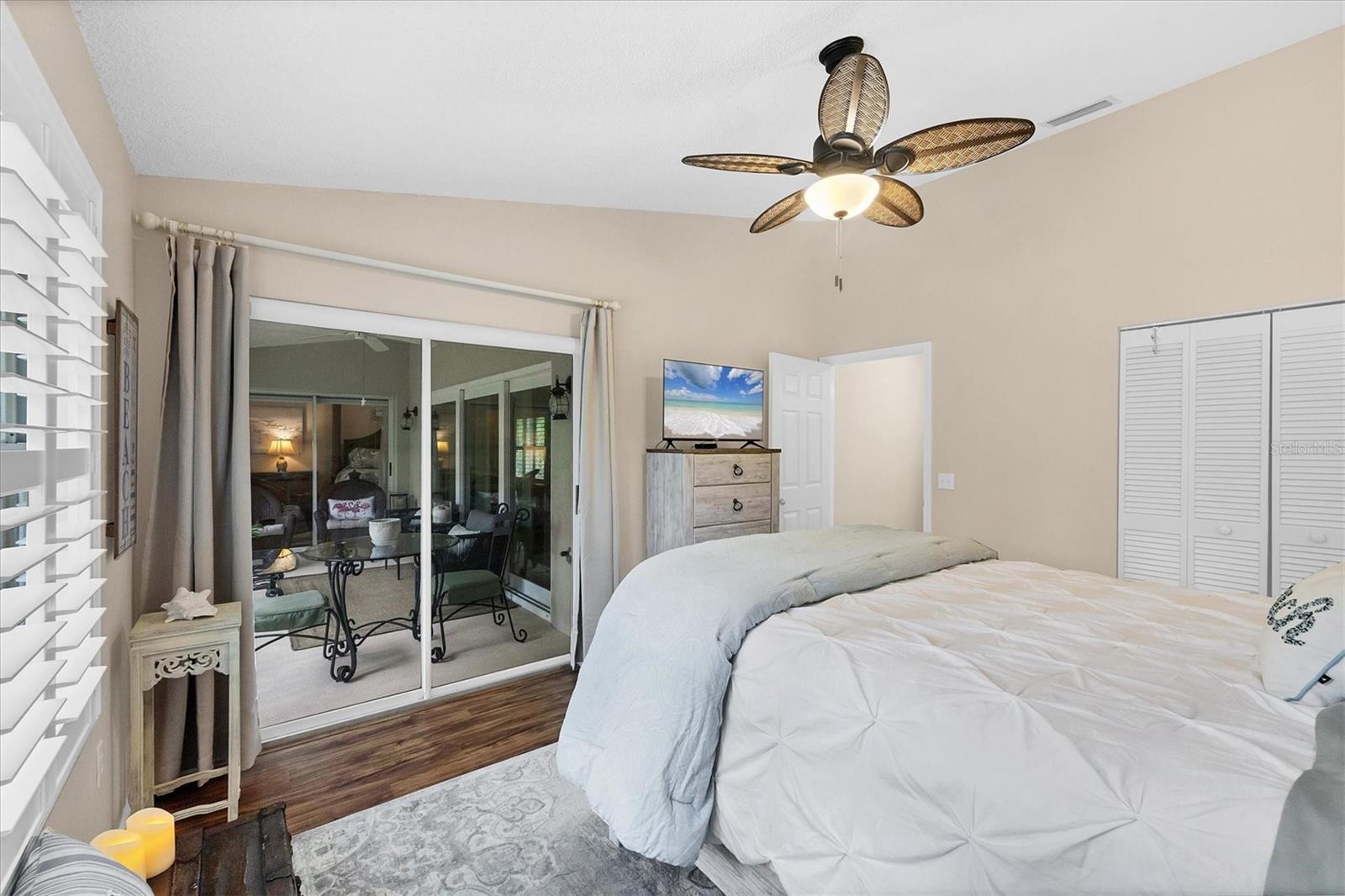 Image 21 of 27 For 7266 Eleanor Circle 202