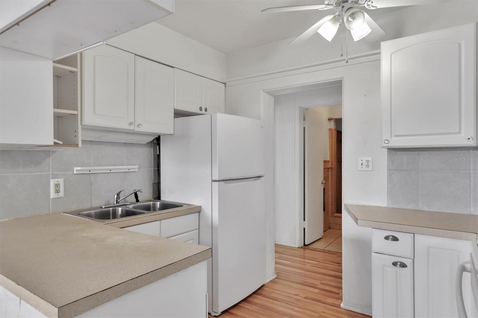 Image 14 of 32 For 2008 20th Street Court W