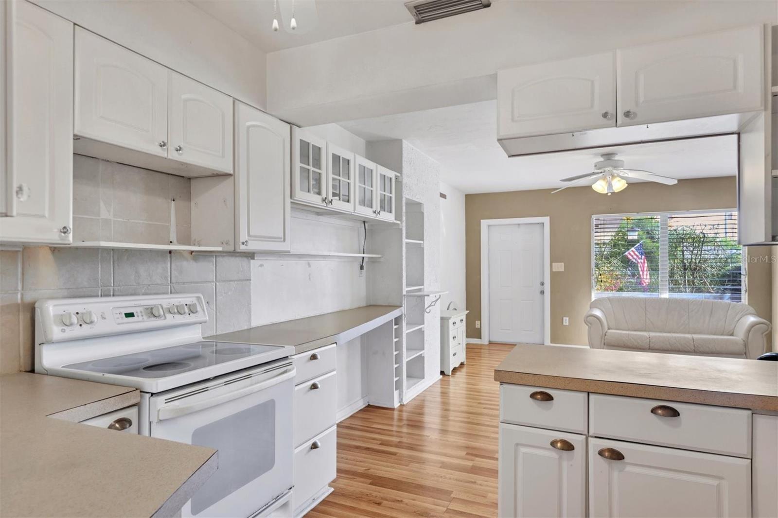 Image 15 of 32 For 2008 20th Street Court W