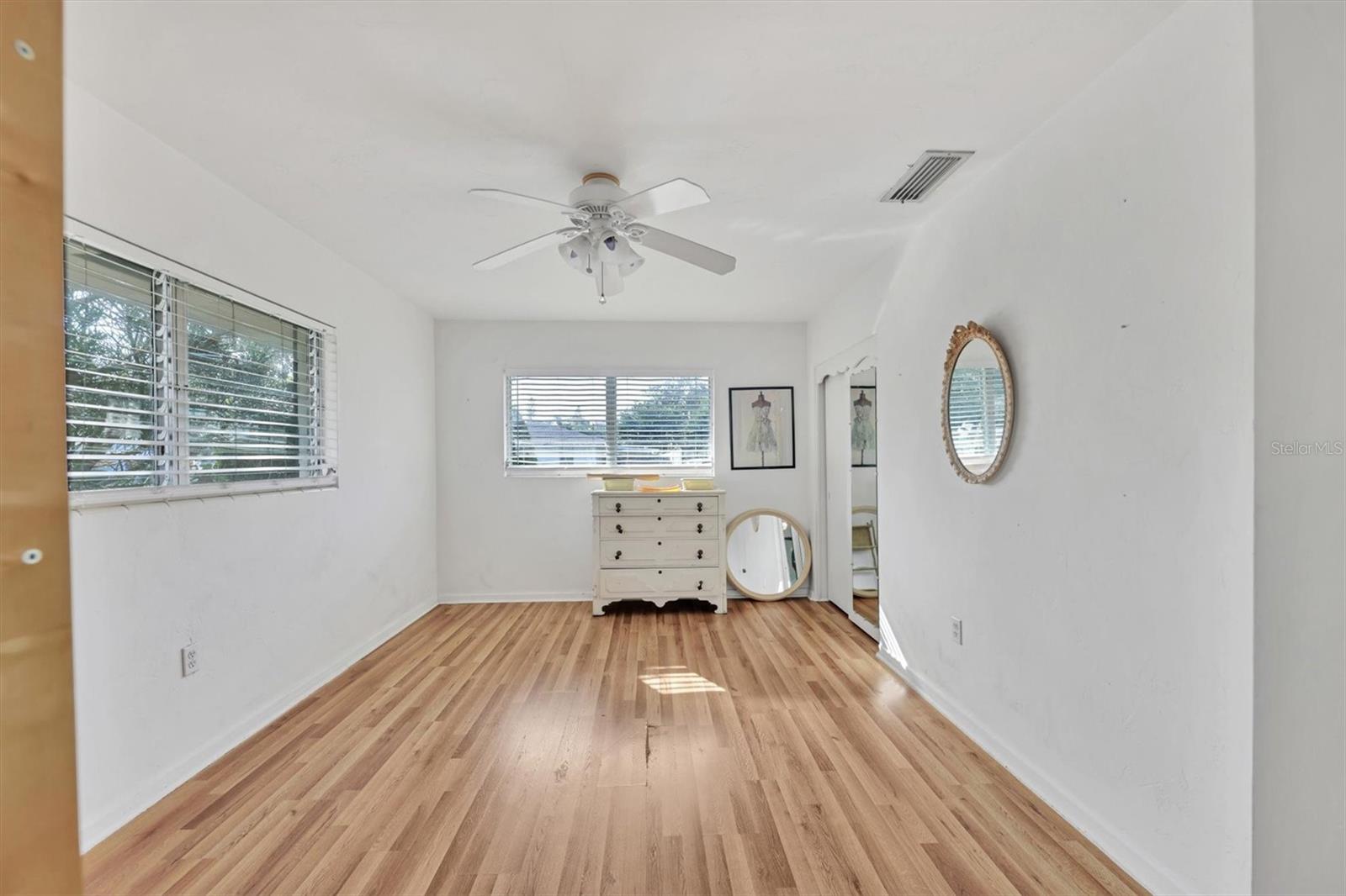 Image 17 of 32 For 2008 20th Street Court W