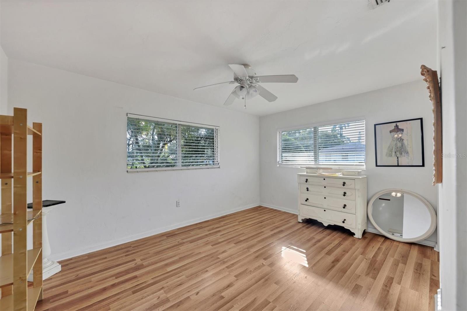 Image 18 of 32 For 2008 20th Street Court W