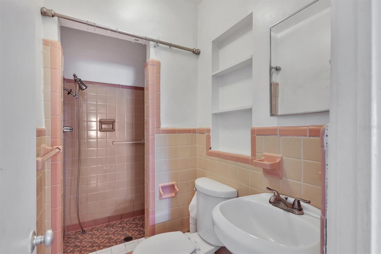 Image 23 of 32 For 2008 20th Street Court W