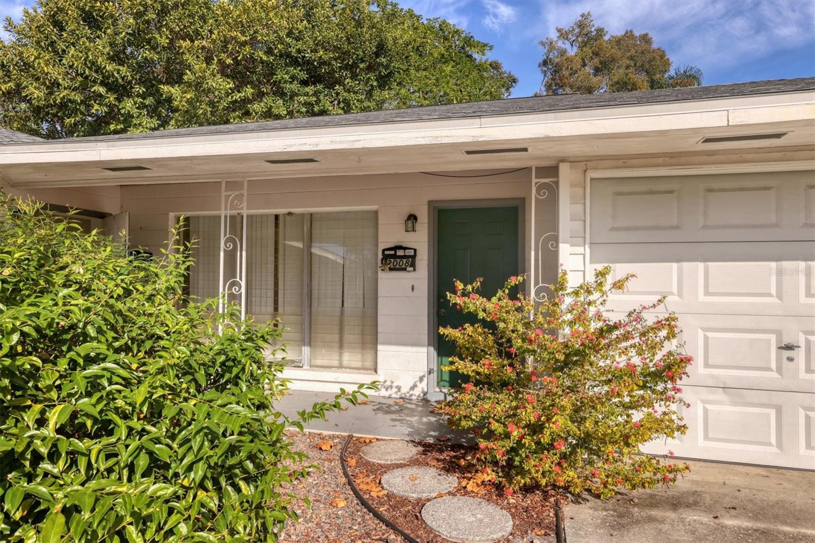 Image 4 of 32 For 2008 20th Street Court W