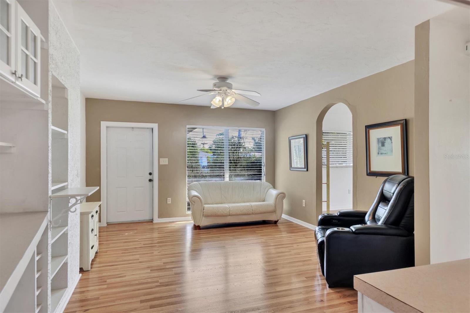 Image 9 of 32 For 2008 20th Street Court W