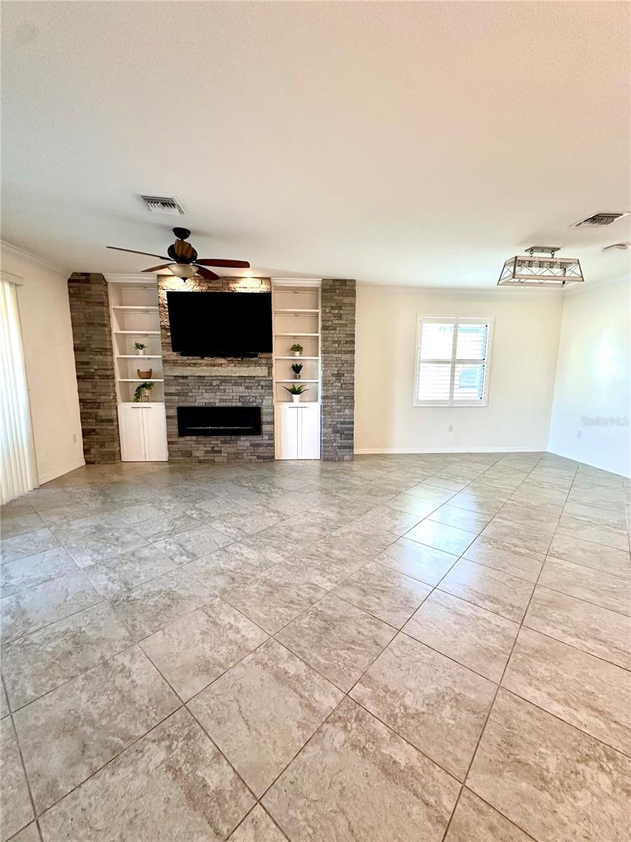 Image 11 of 57 For 20828 Cattail Boulevard