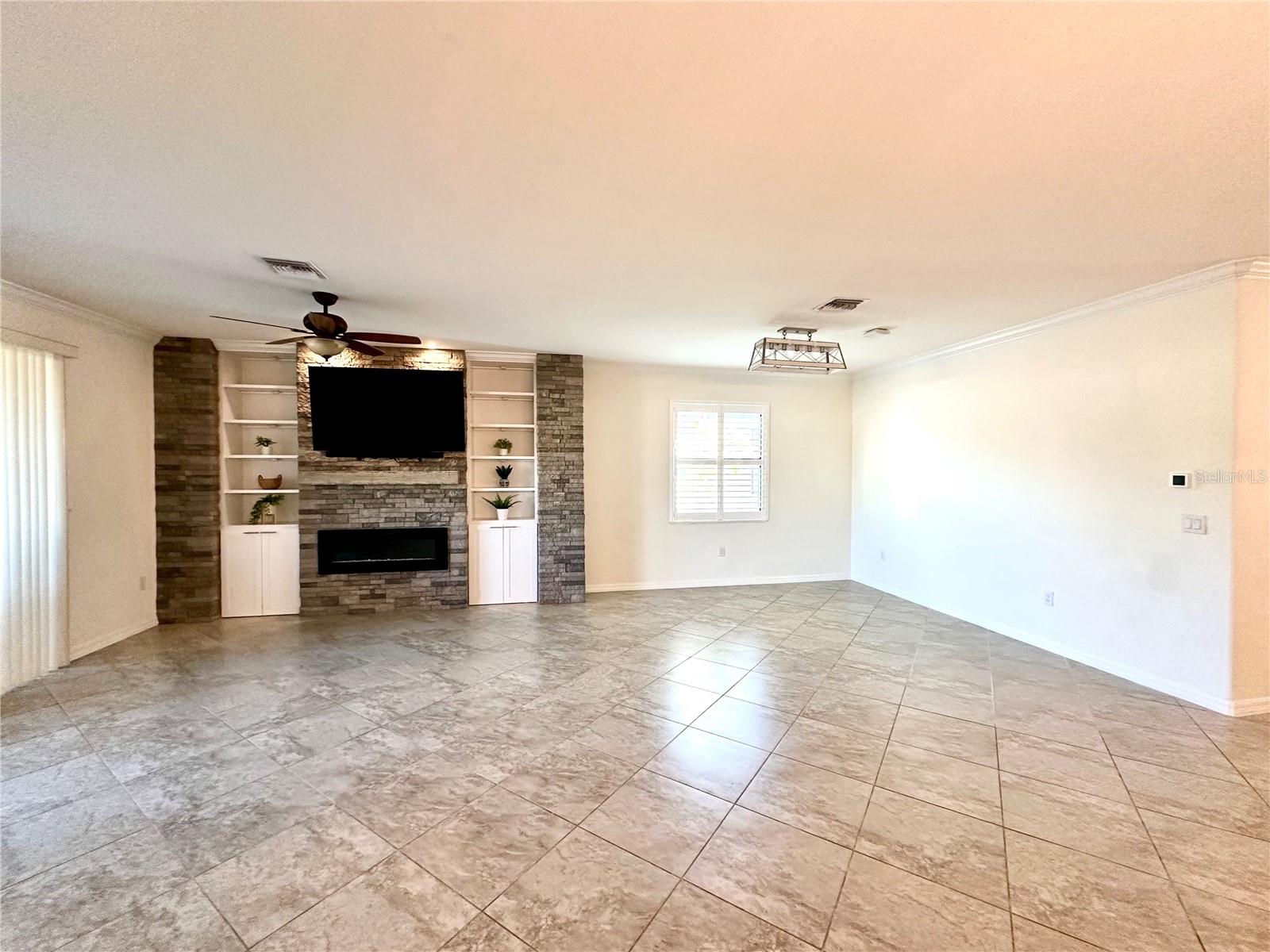 Image 12 of 57 For 20828 Cattail Boulevard