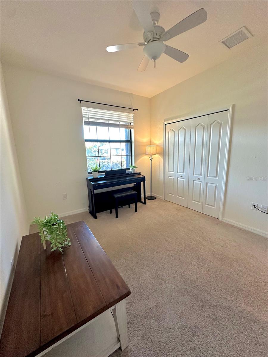 Image 28 of 57 For 20828 Cattail Boulevard