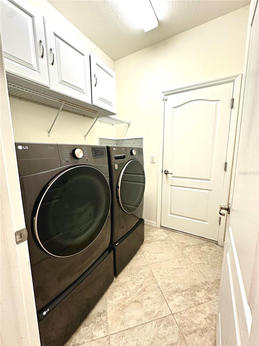 Image 33 of 57 For 20828 Cattail Boulevard