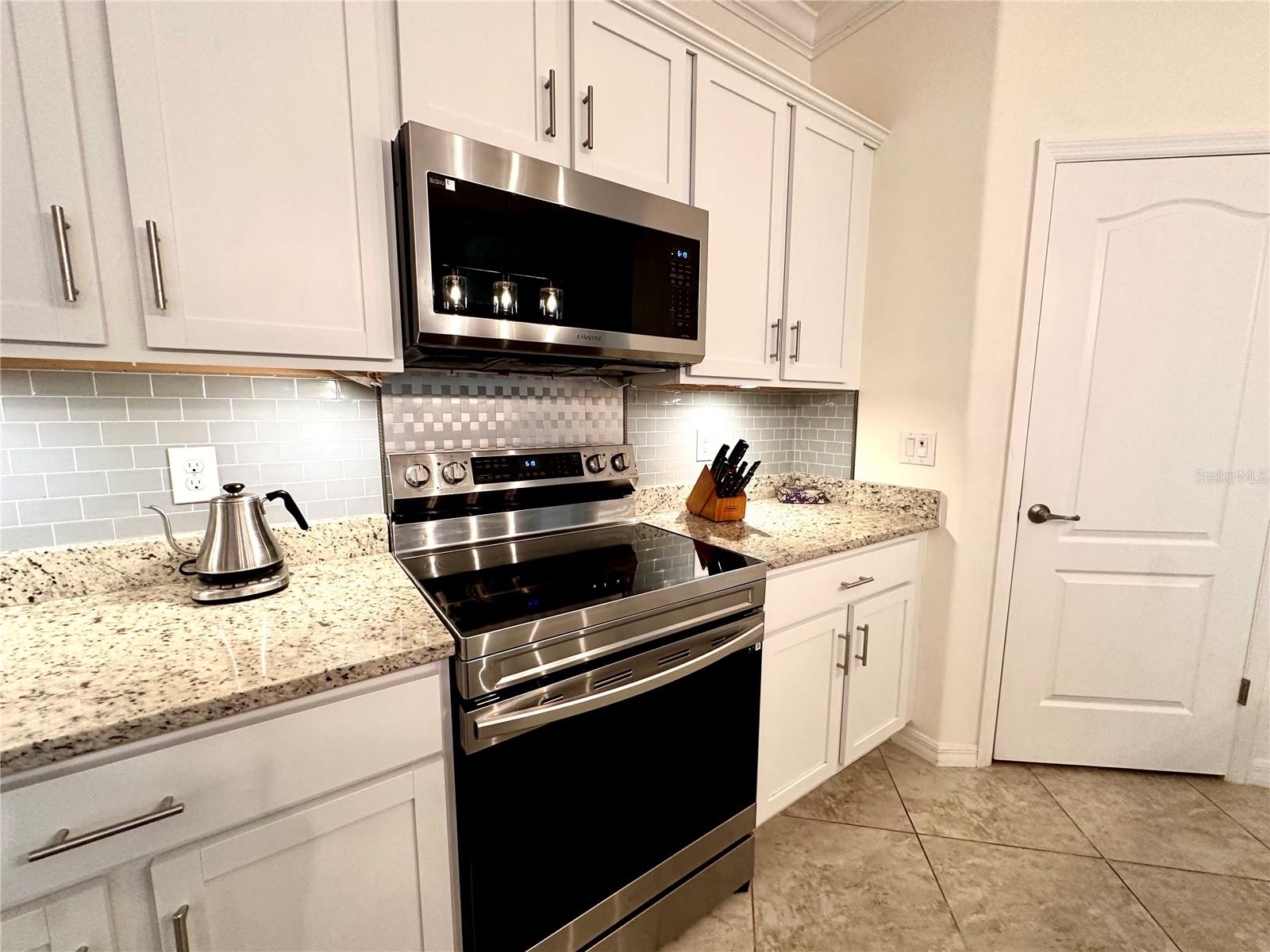 Image 9 of 57 For 20828 Cattail Boulevard