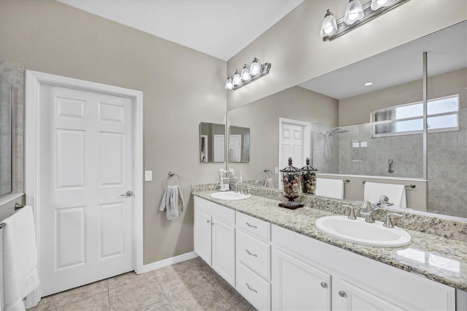 Image 20 of 36 For 19792 Cobblestone Circle