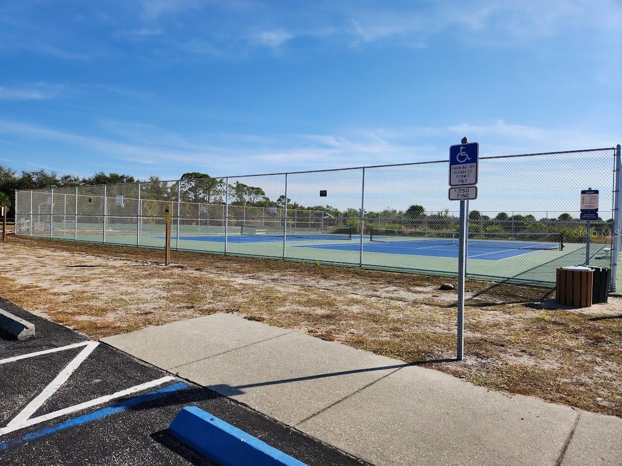 Image 42 of 70 For 286 Shamrock Drive