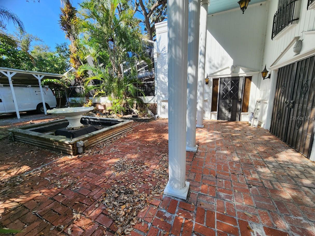 Image 5 of 70 For 286 Shamrock Drive