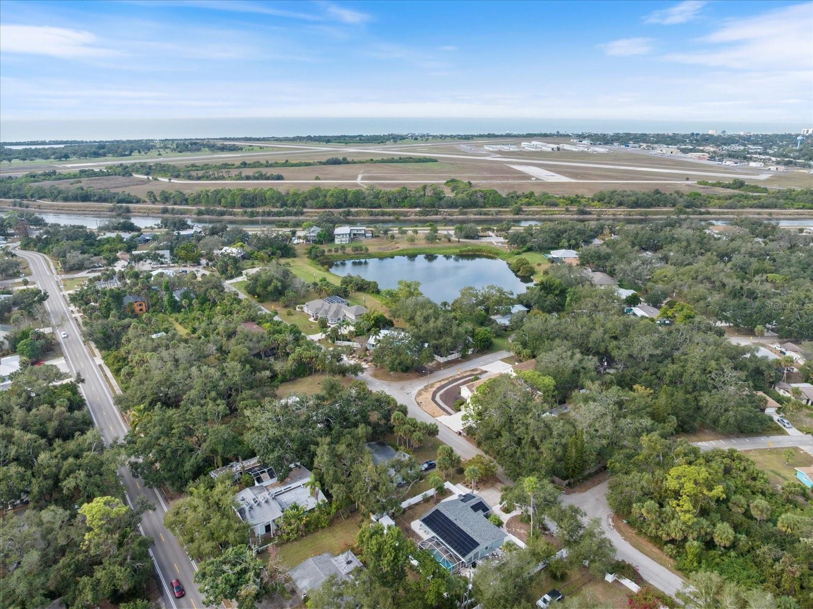 Image 8 of 70 For 286 Shamrock Drive