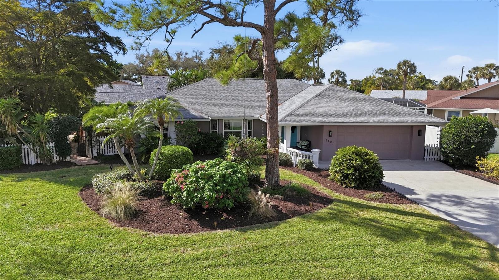 Details for 1221 Schooner Lane, VENICE, FL 34285