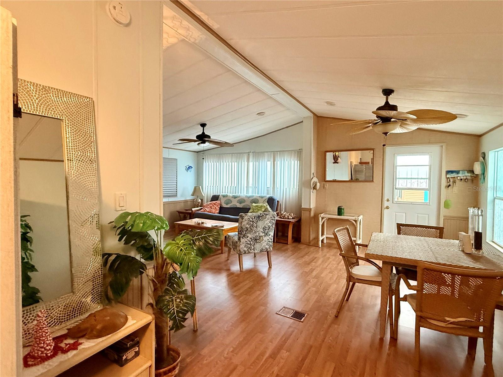 Image 10 of 41 For 1475 Flamingo Drive 314