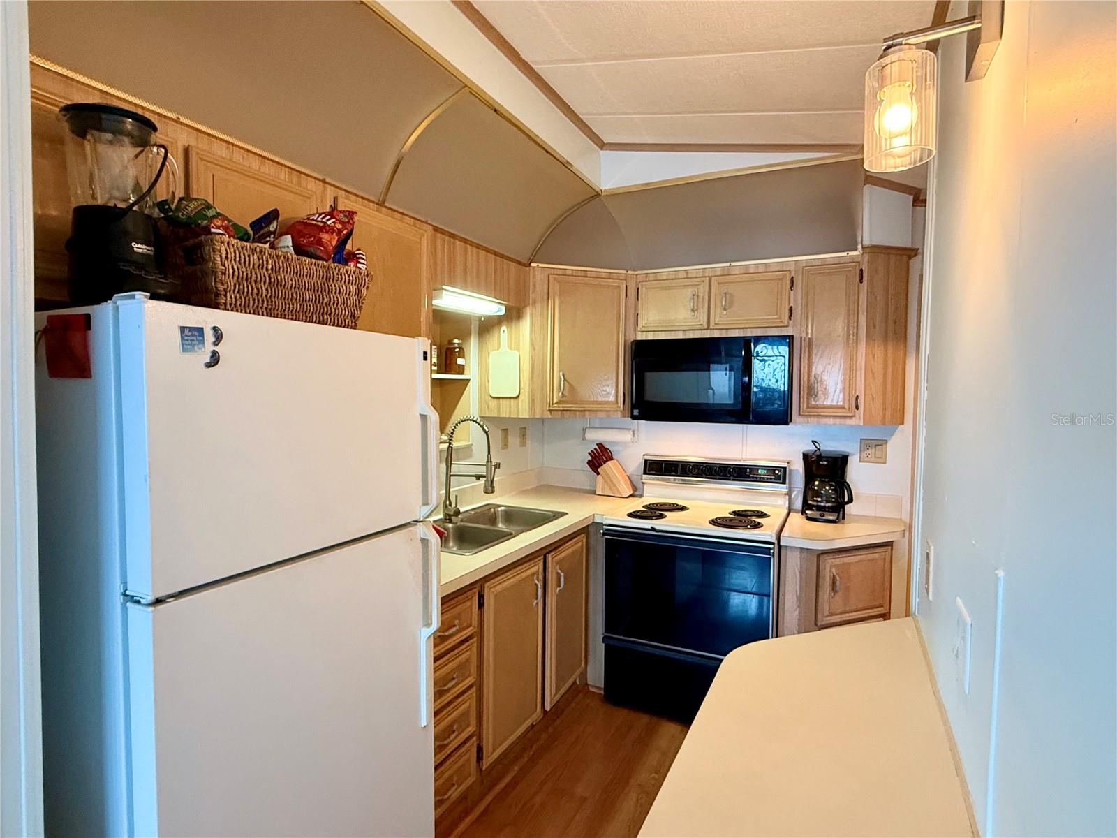 Image 12 of 41 For 1475 Flamingo Drive 314