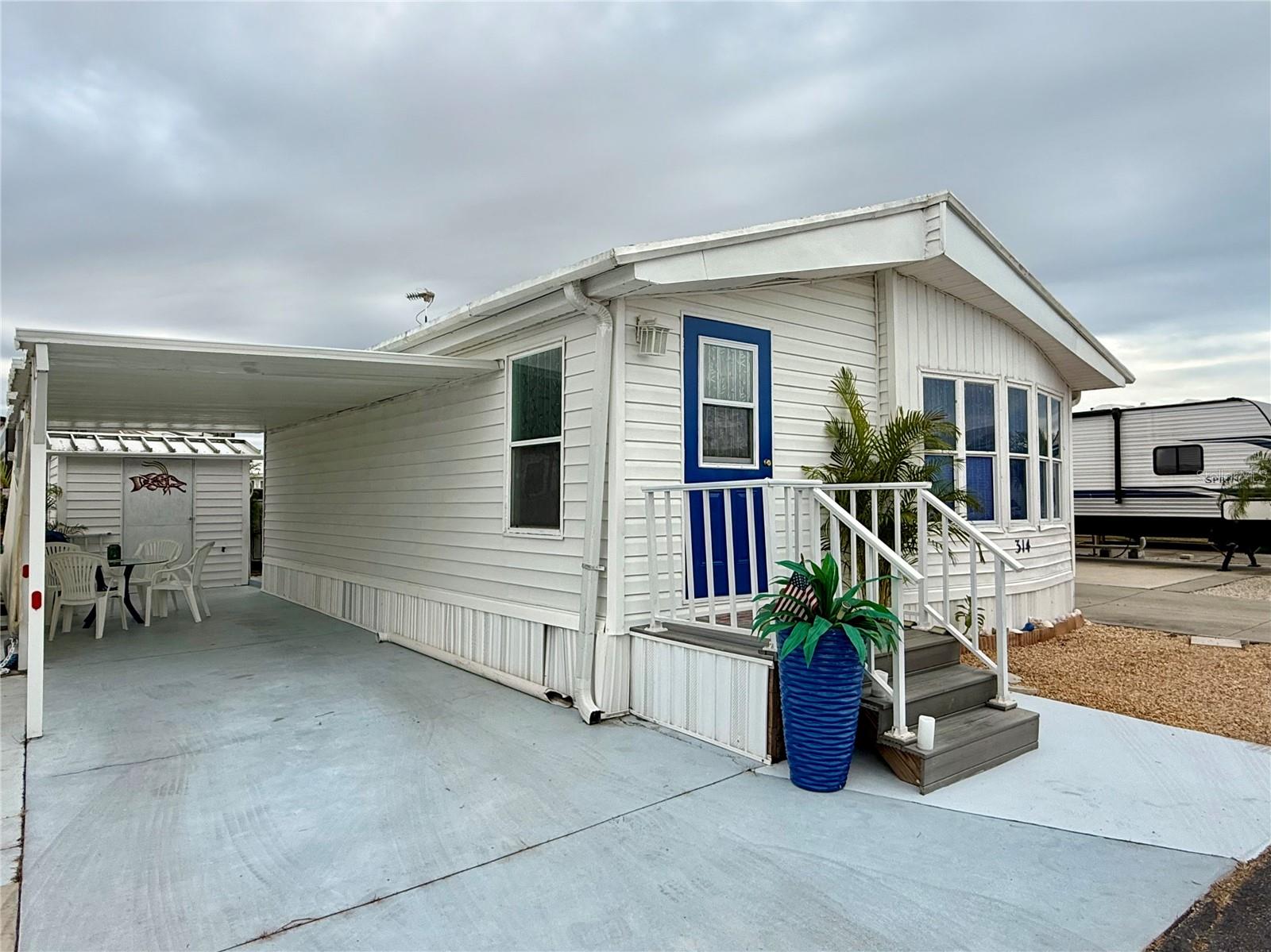 Image 2 of 41 For 1475 Flamingo Drive 314