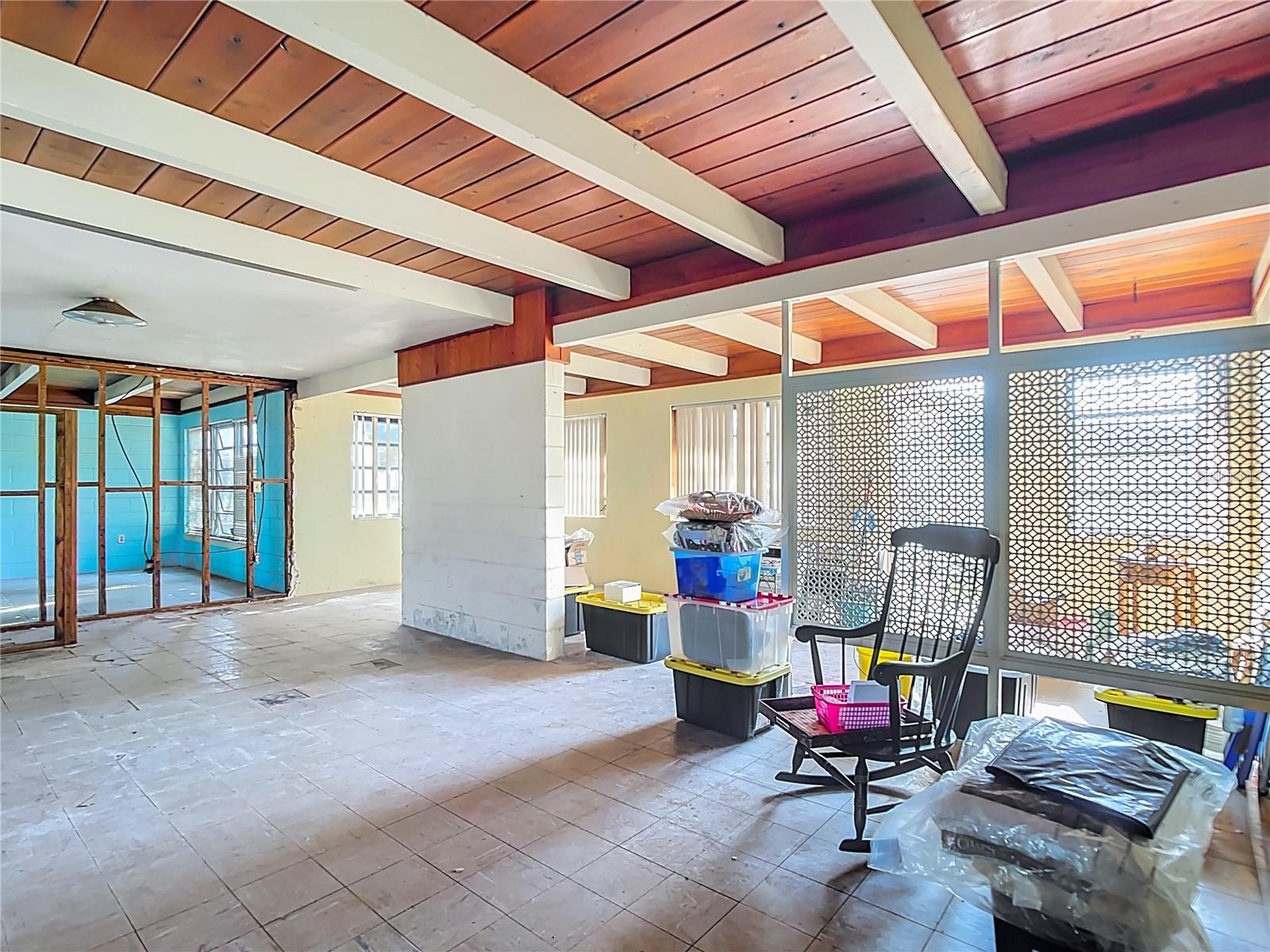 Image 14 of 47 For 1410 Deer Creek Drive