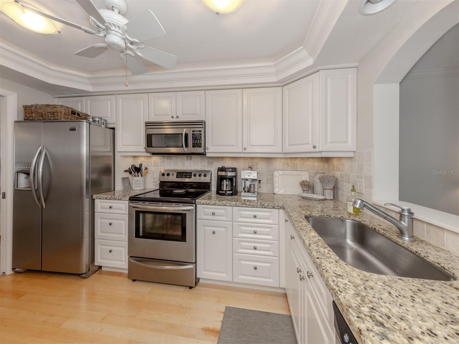 Image 14 of 46 For 230 Santa Maria Street 330