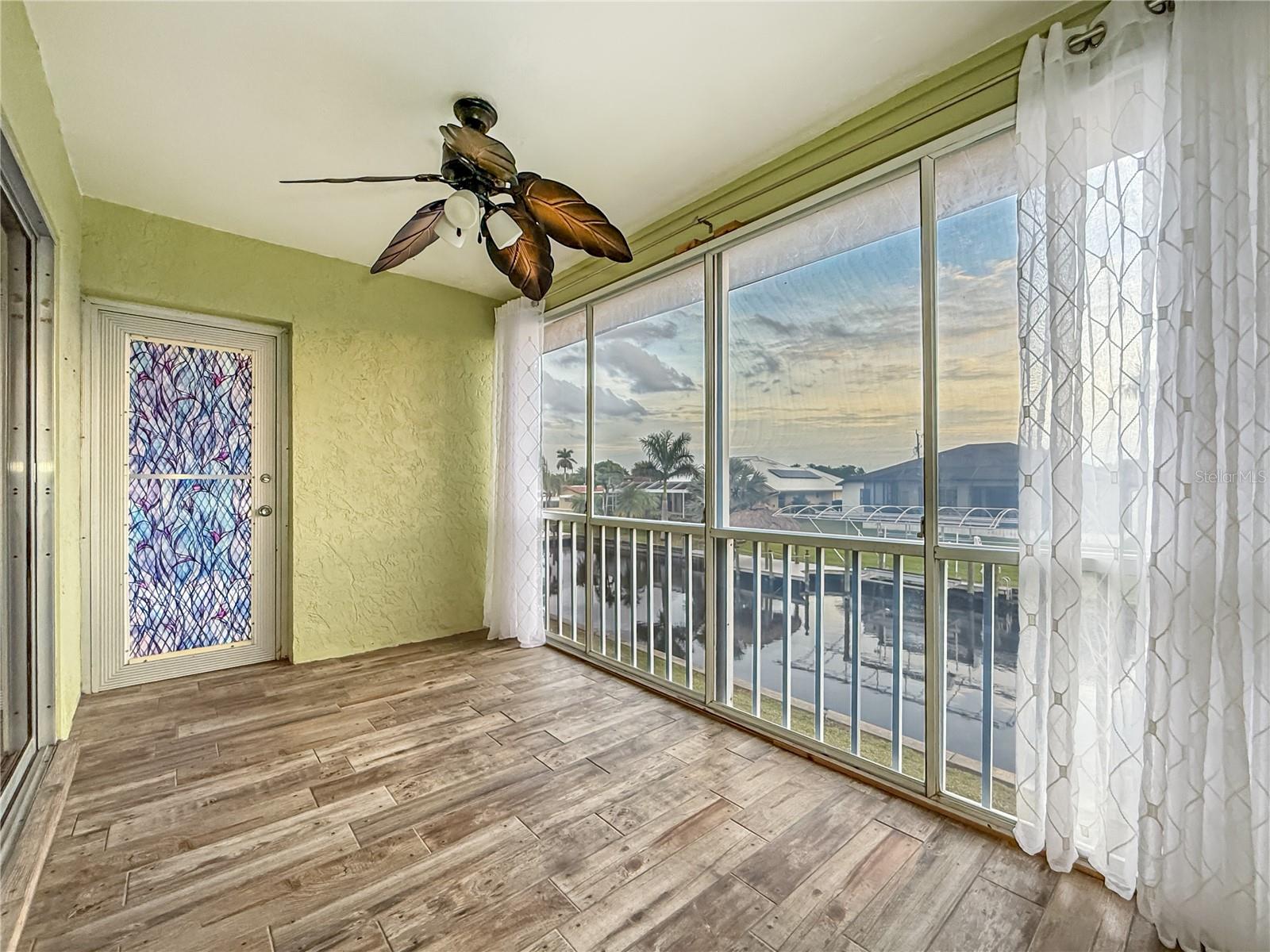 Image 23 of 29 For 1304 Miramar Street 202