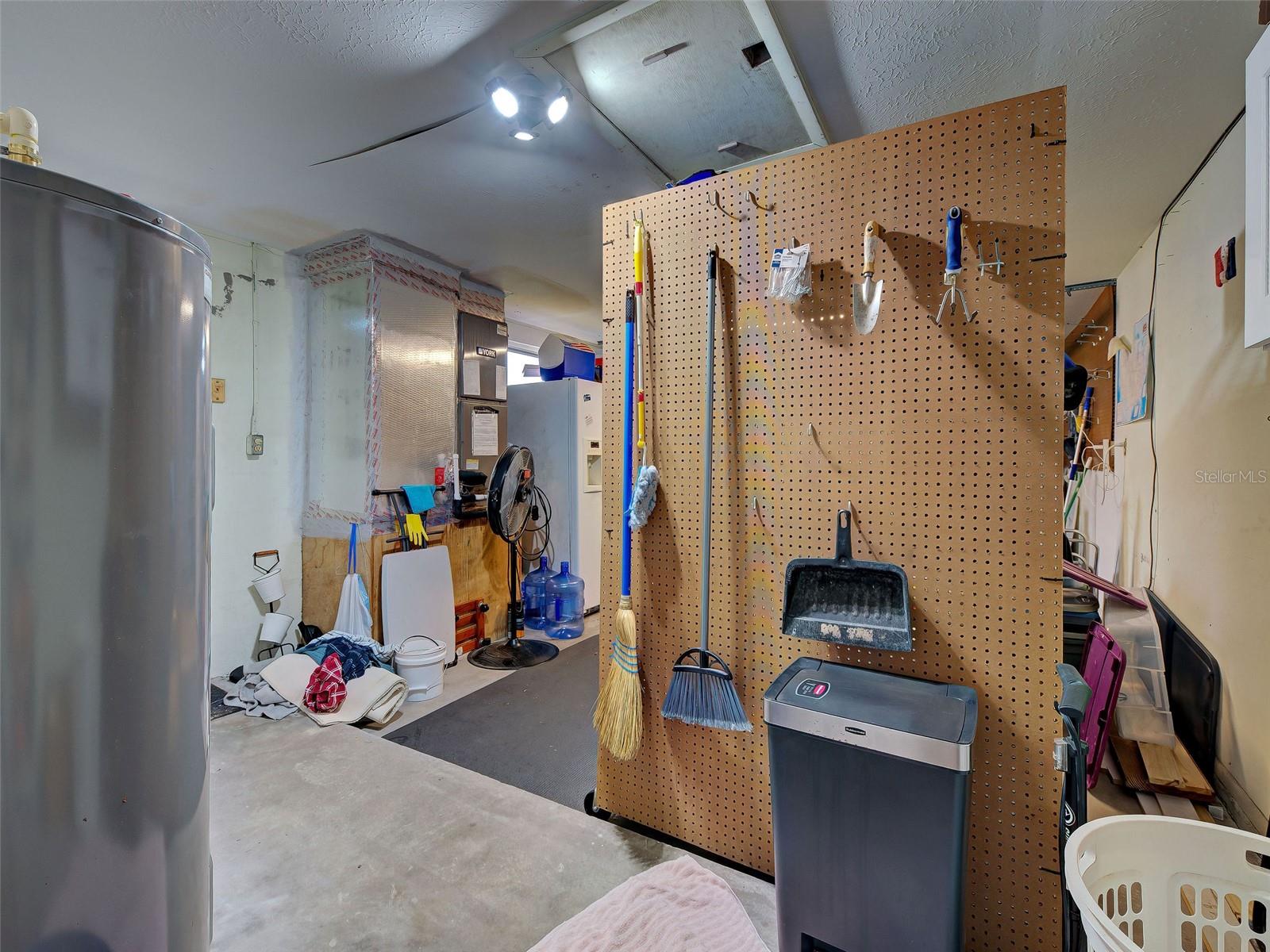 Image 26 of 42 For 2698 Valencia Road