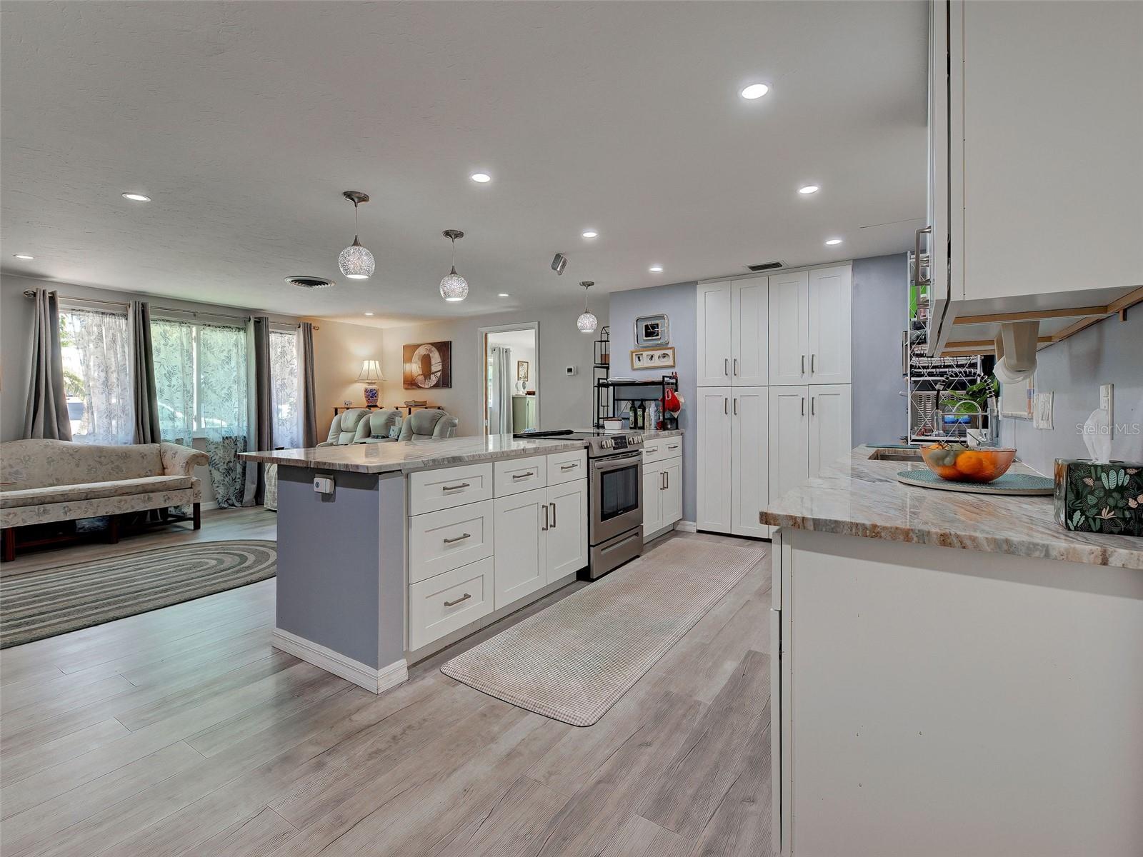 Image 27 of 42 For 2698 Valencia Road